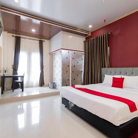 RedDoorz Syariah near Minangkabau International Aiport Hotel Padang  Bagian luar foto