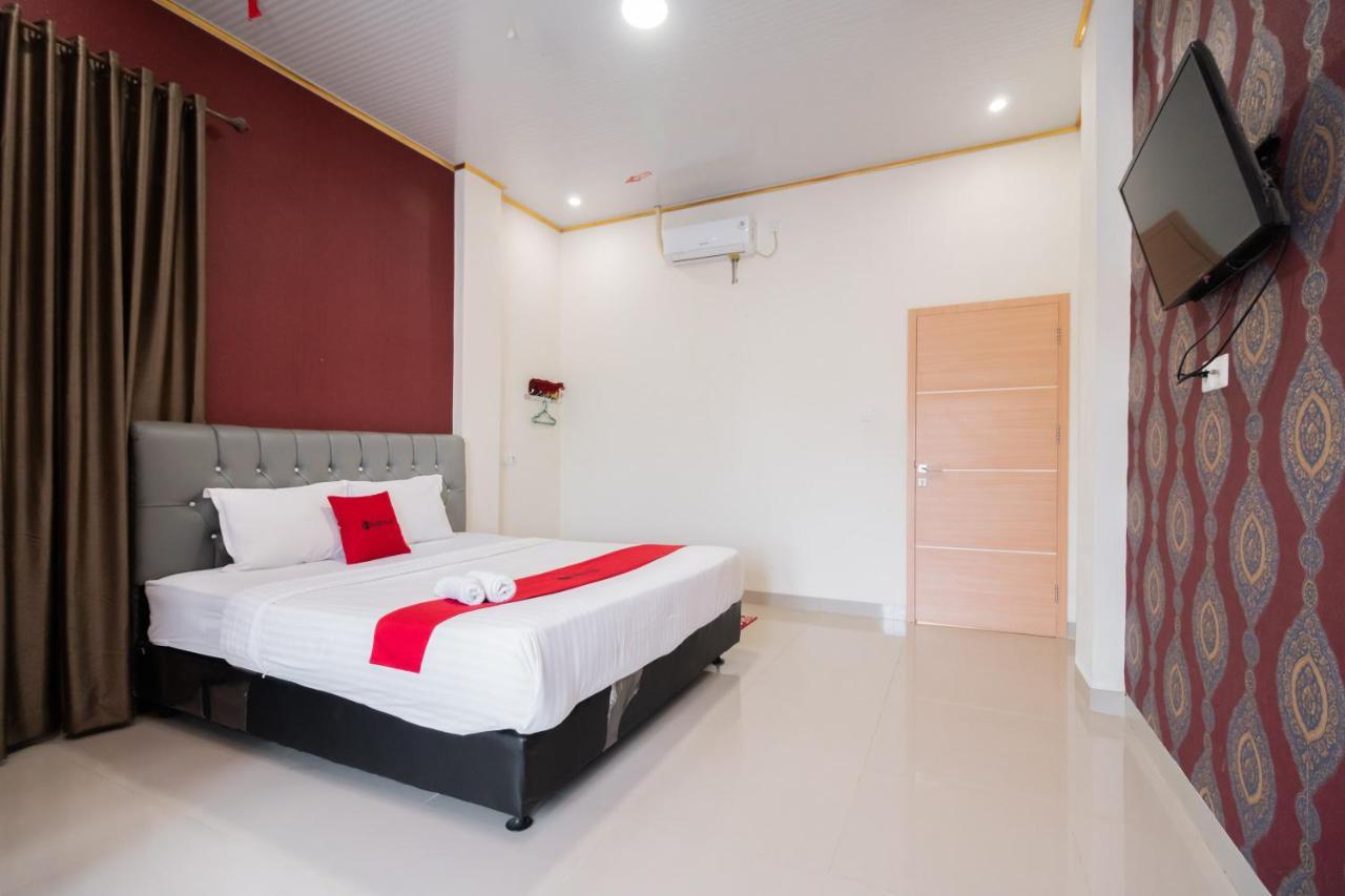 RedDoorz Syariah near Minangkabau International Aiport Hotel Padang  Bagian luar foto