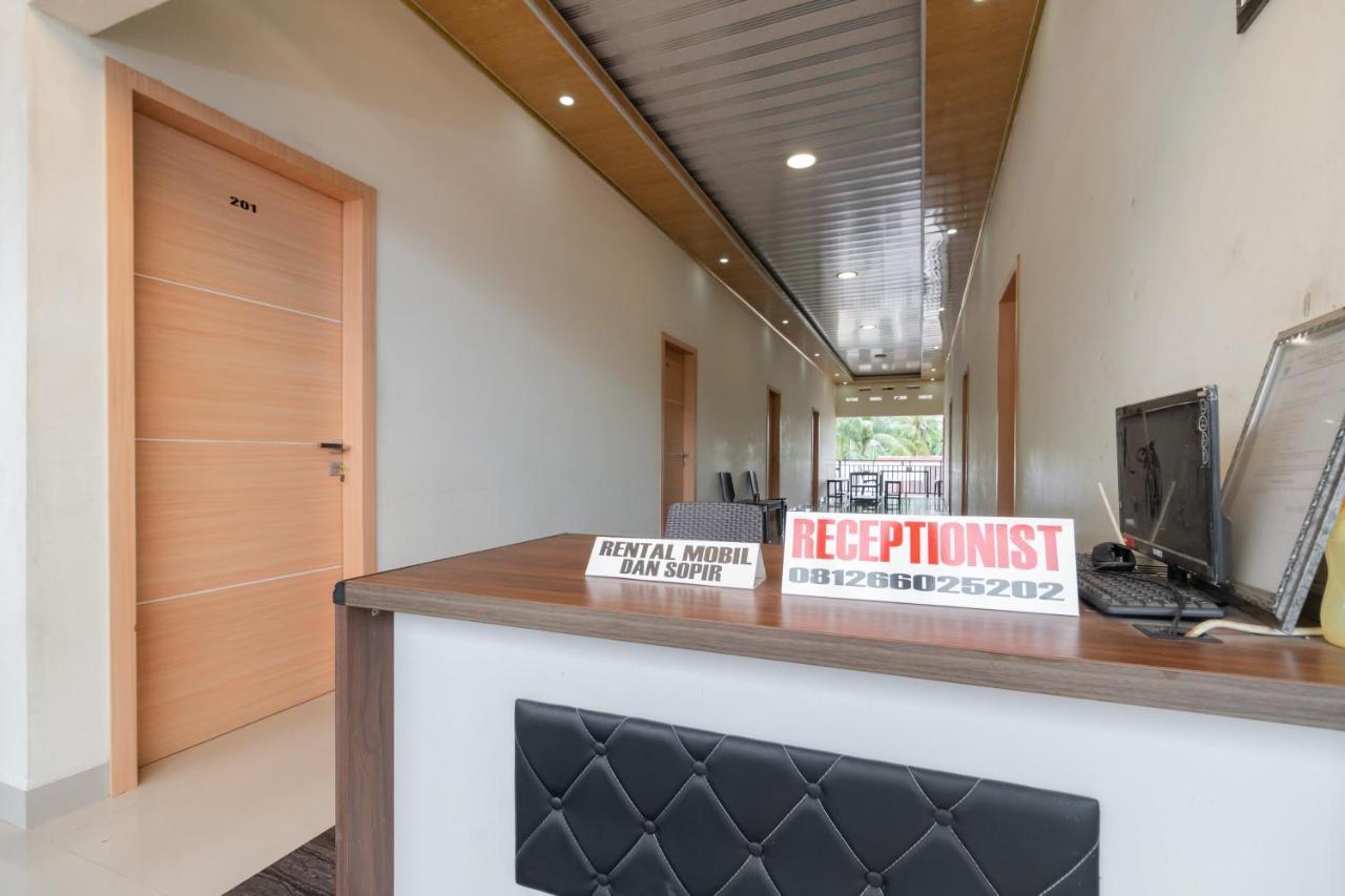 RedDoorz Syariah near Minangkabau International Aiport Hotel Padang  Bagian luar foto