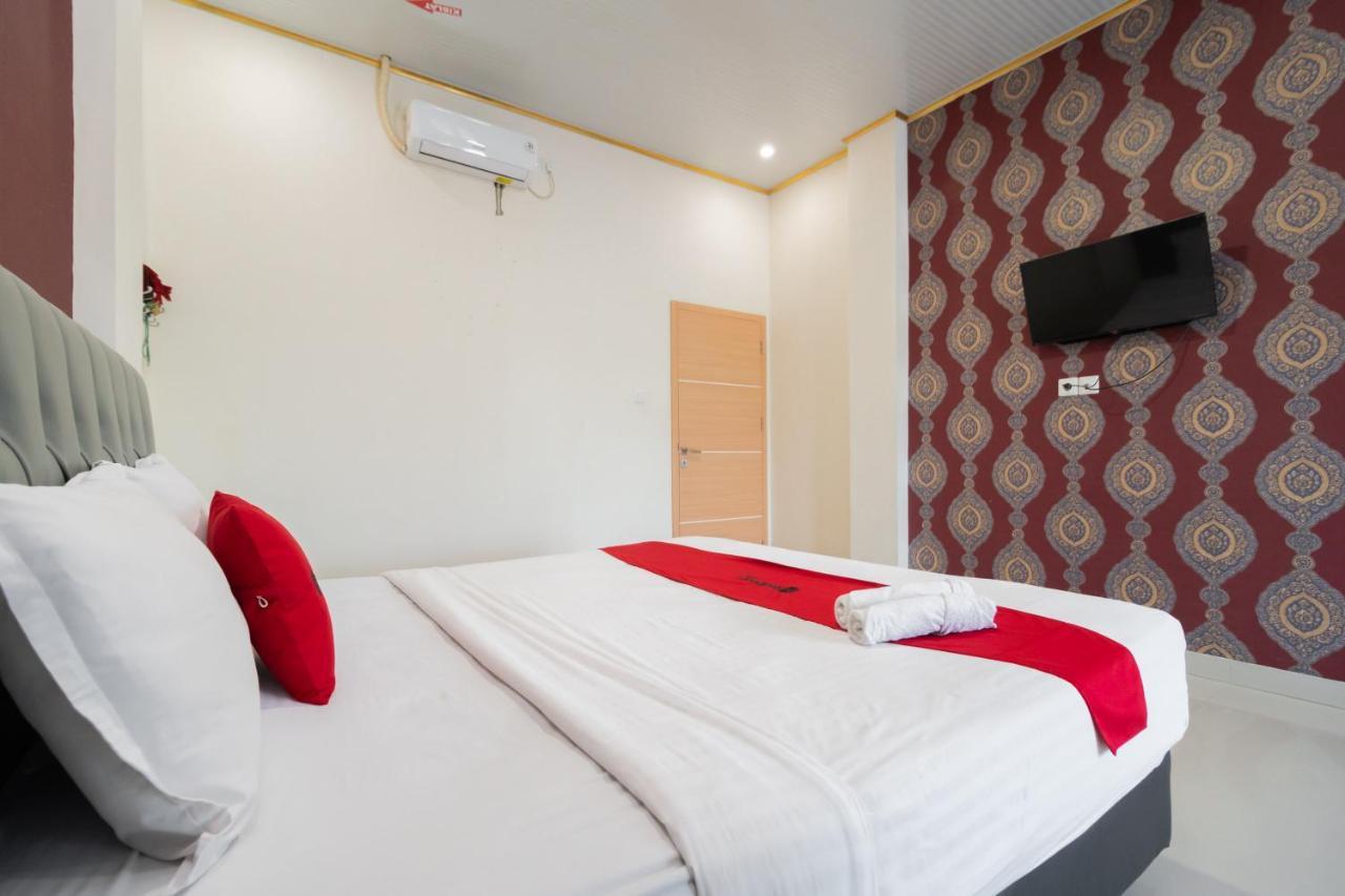 RedDoorz Syariah near Minangkabau International Aiport Hotel Padang  Bagian luar foto